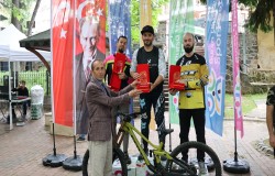 Türkiye’de Bir İlk Gerçekleşti Urban Downhill Yarışı Bursa’da Tarihe Geçti!
