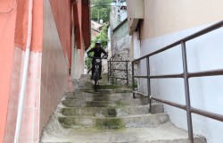 Türkiye’de Bir İlk Gerçekleşti Urban Downhill Yarışı Bursa’da Tarihe Geçti!