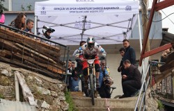 Türkiye’de Bir İlk Gerçekleşti Urban Downhill Yarışı Bursa’da Tarihe Geçti!