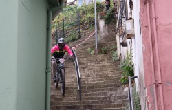 Türkiye’de Bir İlk Gerçekleşti Urban Downhill Yarışı Bursa’da Tarihe Geçti!