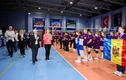 Kardeş Şehirler Voleybol Turnuvası başladı