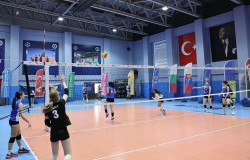 Kardeş Şehirler Voleybol Turnuvası başladı