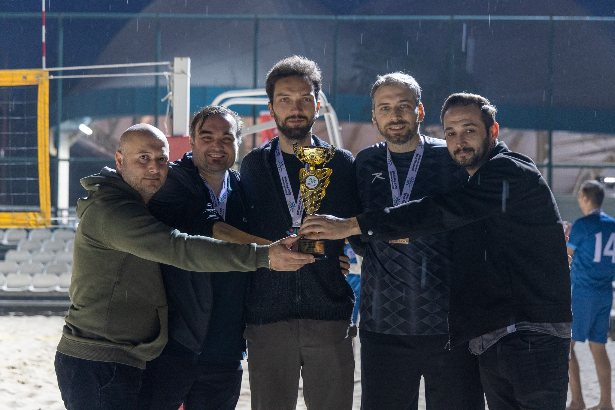 8 mayıs plaj voleybolu